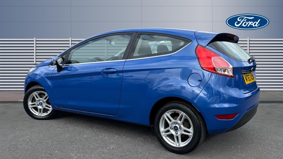Ford Fiesta 1.25 82 Zetec 3dr Petrol Hatchback - Image 2