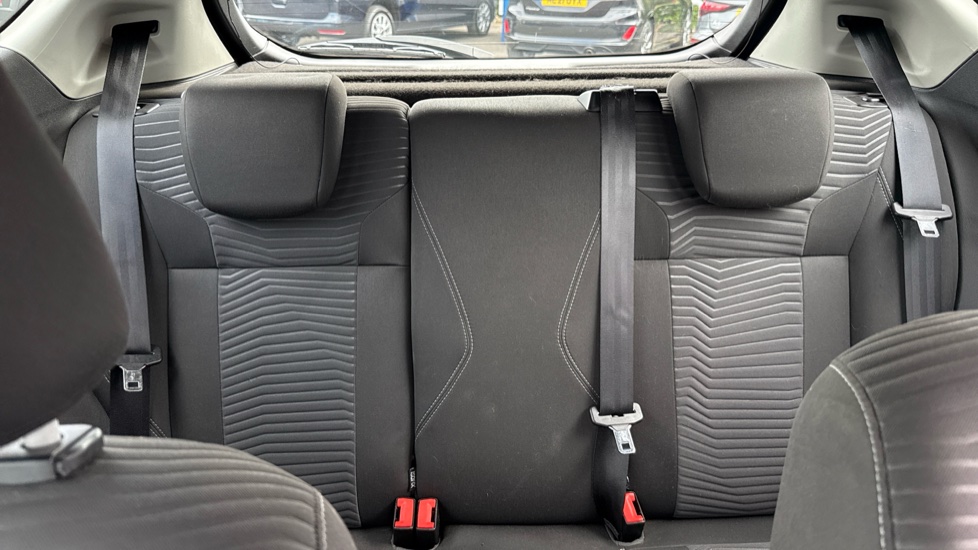 Ford Fiesta 1.25 82 Zetec 3dr Petrol Hatchback - Image 18