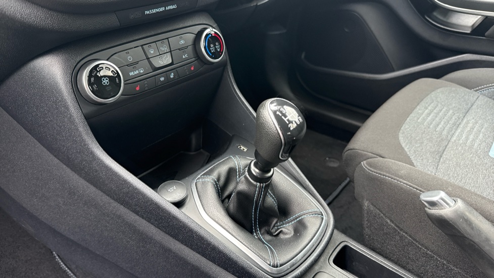 Ford Fiesta 1.0 EcoBoost Active 5dr Petrol Hatchback - Image 13