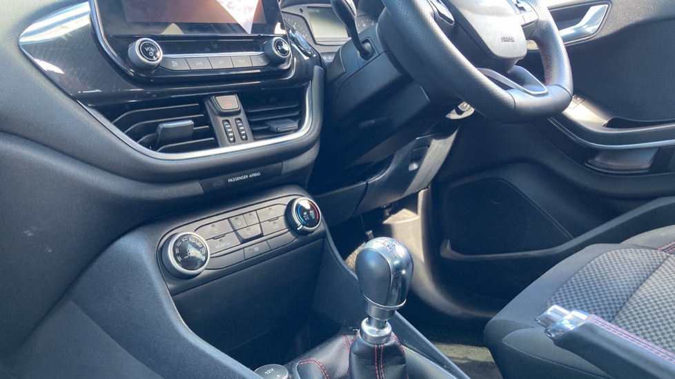 Ford Fiesta 1.0 EcoBoost 125 ST-Line 5dr Petrol Hatchback - Image 13