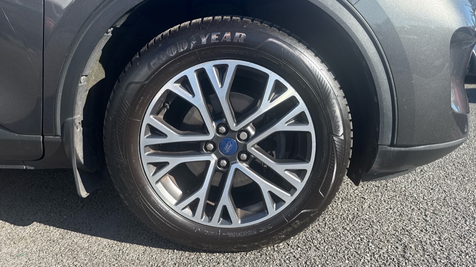 Ford Kuga 2.0 EcoBlue 190 Titanium Edition 5dr Auto AWD Diesel Estate - Image 21