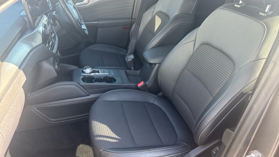 Ford Kuga 2.0 EcoBlue 190 Titanium Edition 5dr Auto AWD Diesel Estate - Image 29
