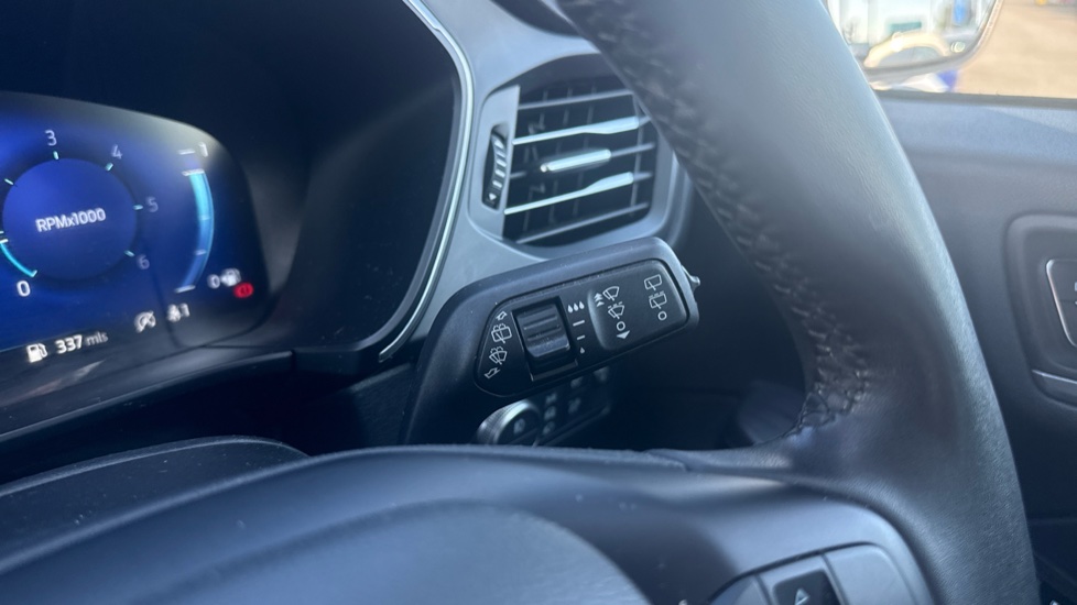 Ford Kuga 2.0 EcoBlue 190 Titanium Edition 5dr Auto AWD Diesel Estate - Image 34
