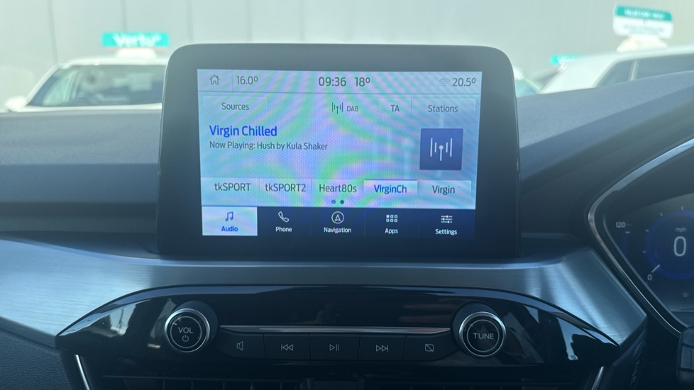 Ford Kuga 2.0 EcoBlue 190 Titanium Edition 5dr Auto AWD Diesel Estate - Image 39