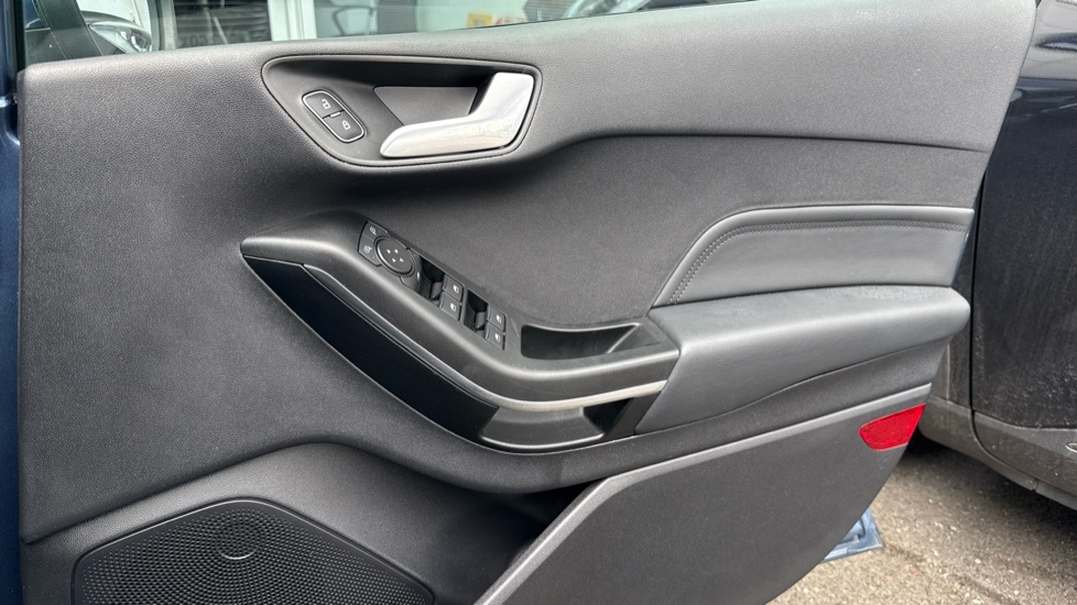 Ford Fiesta 1.0 EcoBoost Hbd mHEV 125 Titanium X 5dr Petrol Hatchback - Image 27
