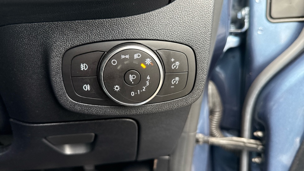Ford Fiesta 1.0 EcoBoost Hbd mHEV 125 Titanium X 5dr Petrol Hatchback - Image 28