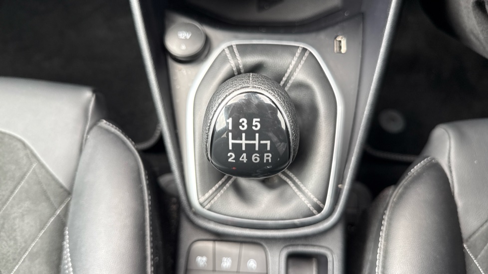 Ford Fiesta 1.0 EcoBoost Hbd mHEV 125 Titanium X 5dr Petrol Hatchback - Image 32