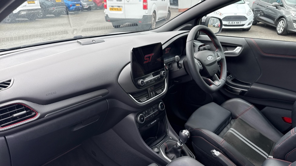 Ford Puma 1.0 EcoBoost ST-Line 5dr Auto Petrol Hatchback - Image 9
