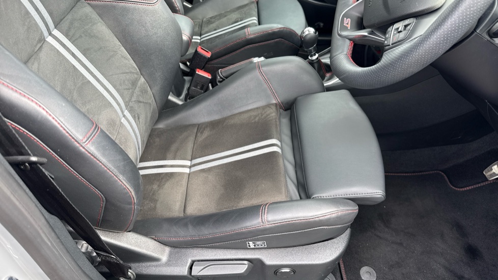 Ford Puma 1.0 EcoBoost ST-Line 5dr Auto Petrol Hatchback - Image 28