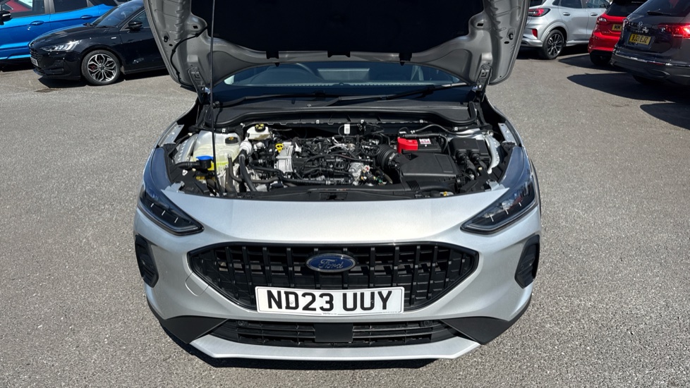 Ford Focus 1.0 EcoBoost Active X 5dr Petrol Hatchback - Image 29