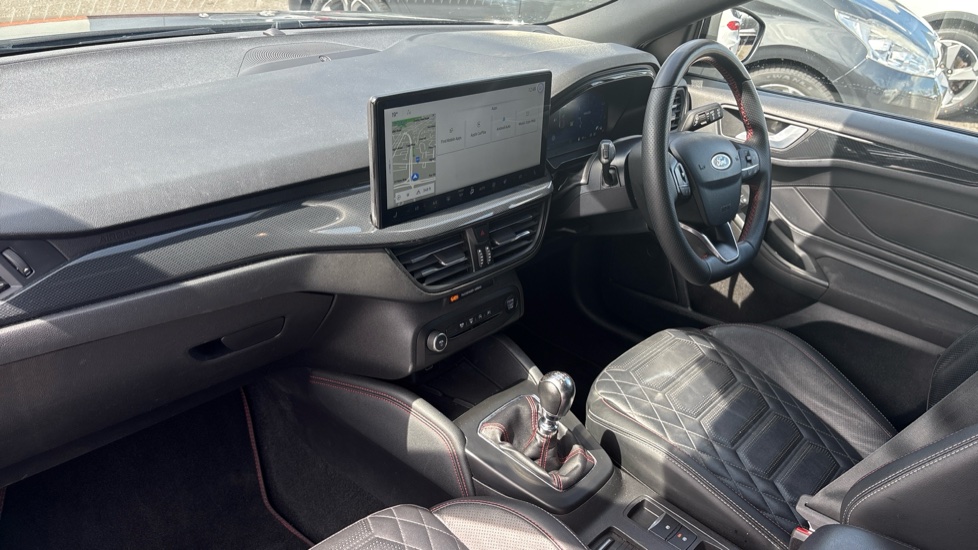 Ford Focus 1.0 EcoBoost ST-Line X 5dr Petrol Hatchback - Image 7