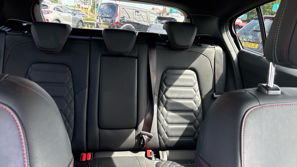 Ford Focus 1.0 EcoBoost ST-Line X 5dr Petrol Hatchback - Image 12