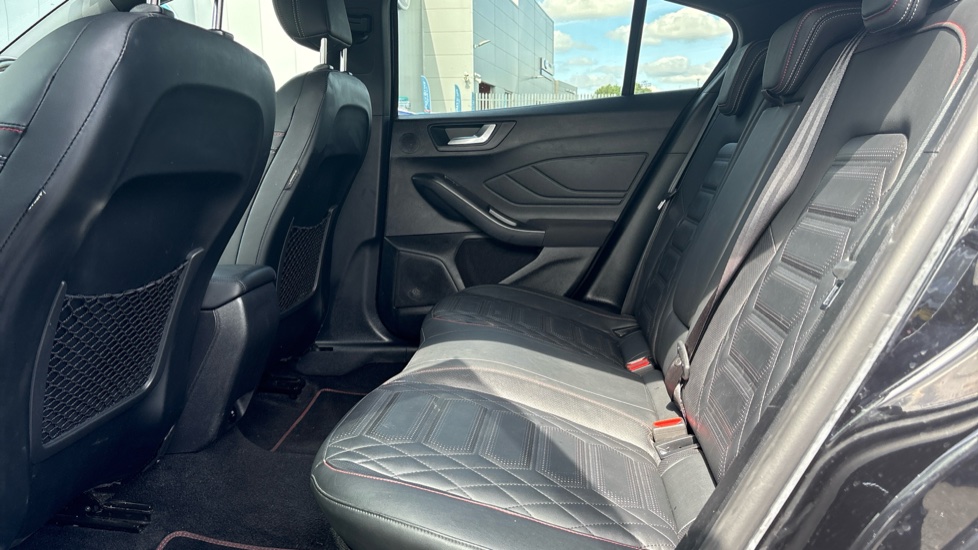 Ford Focus 1.0 EcoBoost ST-Line X 5dr Petrol Hatchback - Image 13
