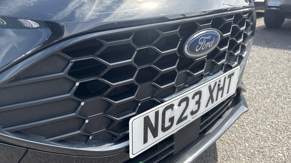 Ford Focus 1.0 EcoBoost ST-Line X 5dr Petrol Hatchback - Image 20
