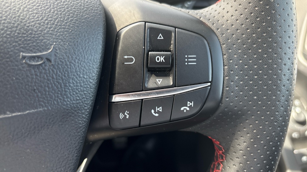 Ford Focus 1.0 EcoBoost ST-Line X 5dr Petrol Hatchback - Image 34
