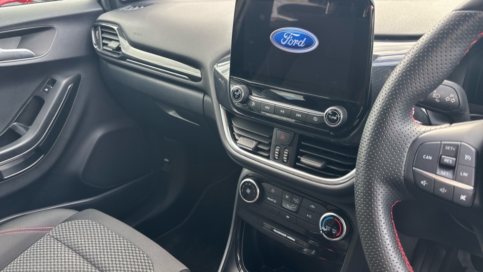 Ford Puma 1.0 EcoBoost Hybrid mHEV 155 ST-Line 5dr Petrol Hatchback - Image 16