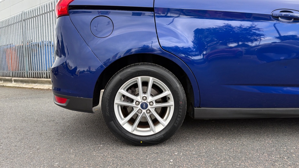 Ford Grand C-MAX 1.0 EcoBoost 125 Zetec 5dr Petrol Estate - Image 30