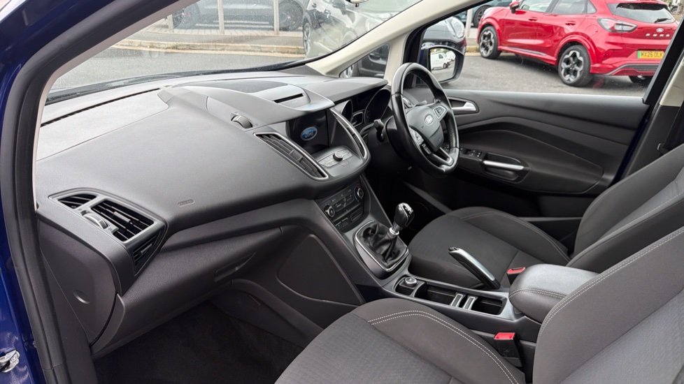 Ford Grand C-MAX 1.0 EcoBoost 125 Zetec 5dr Petrol Estate - Image 6