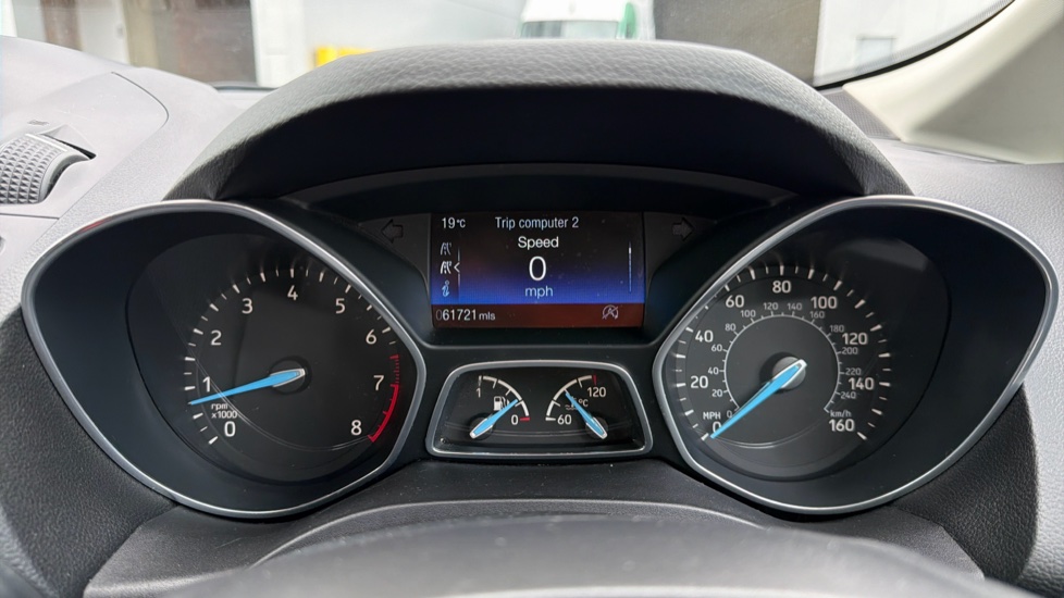 Ford Grand C-MAX 1.0 EcoBoost 125 Zetec 5dr Petrol Estate - Image 17