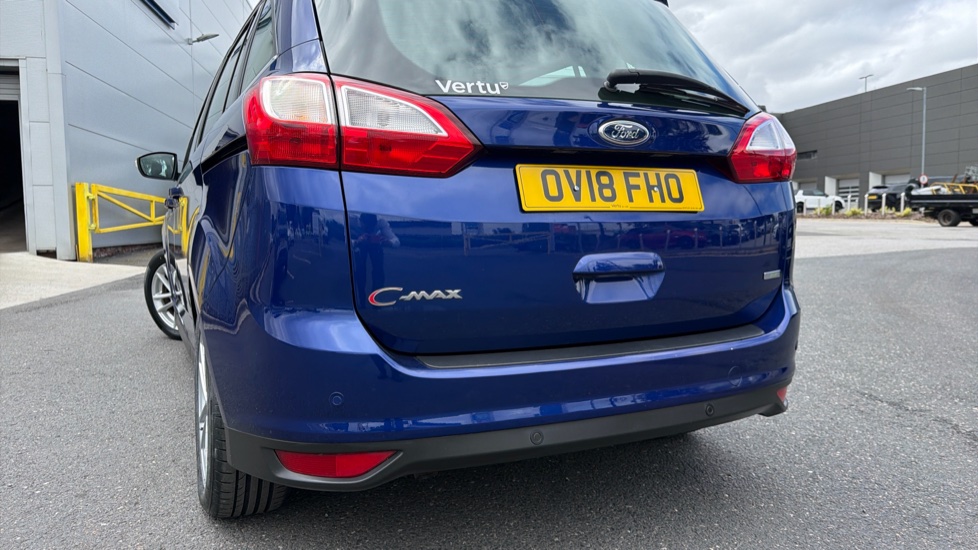 Ford Grand C-MAX 1.0 EcoBoost 125 Zetec 5dr Petrol Estate - Image 29