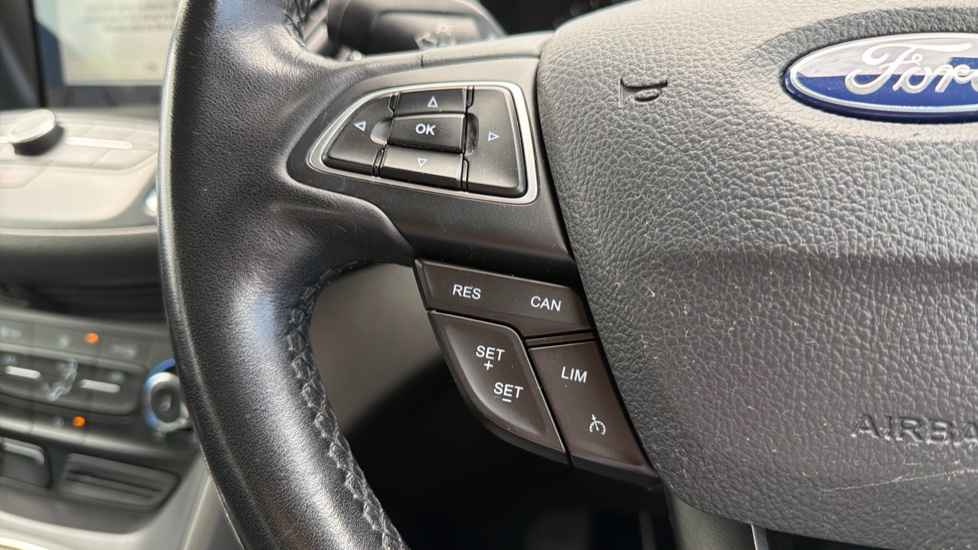 Ford Grand C-MAX 1.0 EcoBoost 125 Zetec 5dr Petrol Estate - Image 16