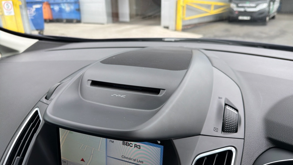Ford Grand C-MAX 1.0 EcoBoost 125 Zetec 5dr Petrol Estate - Image 36