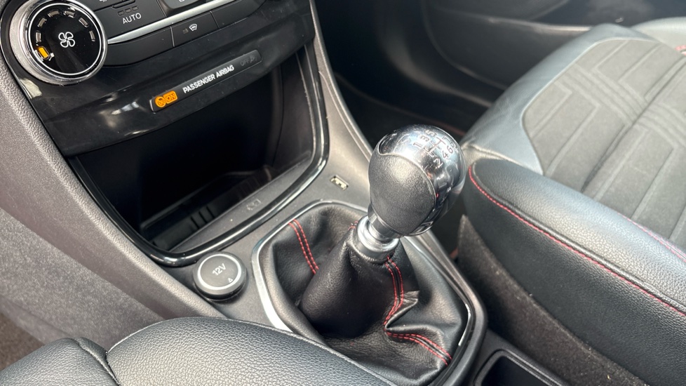 Ford Puma 1.0 EcoBoost Hybrid mHEV ST-Line X First Ed 5dr Petrol Hatchback - Image 10
