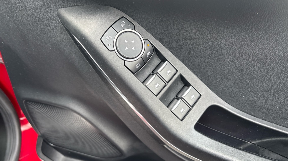 Ford Puma 1.0 EcoBoost Hybrid mHEV ST-Line X First Ed 5dr Petrol Hatchback - Image 21