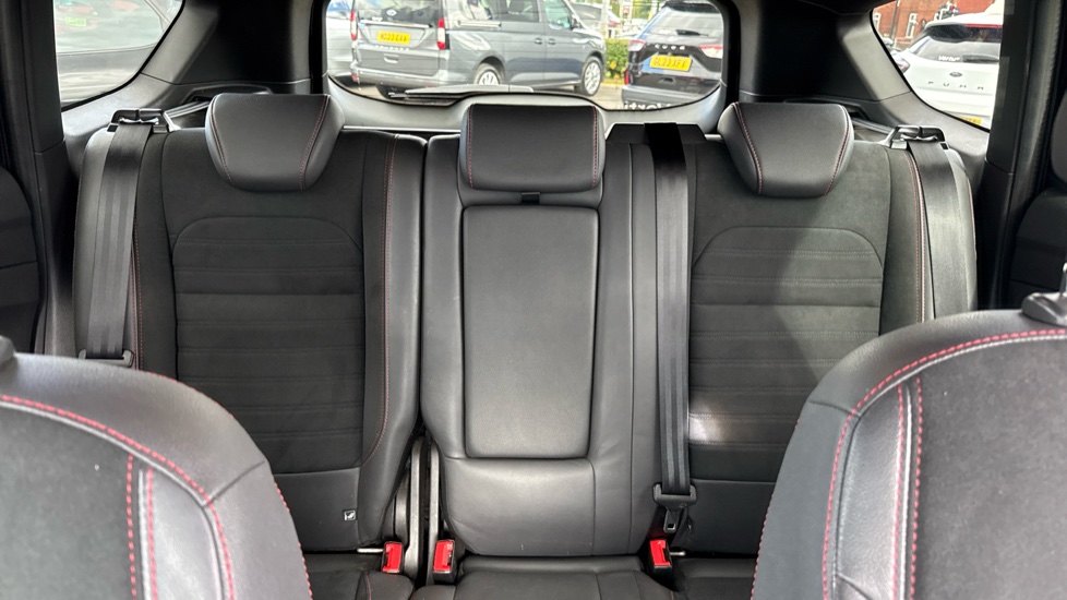Ford Kuga 1.5 EcoBoost ST-Line 5dr 2WD Petrol Estate - Image 23