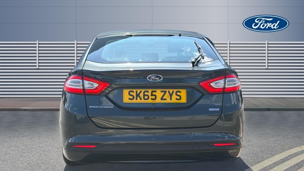 Ford Mondeo 1.5 TDCi ECOnetic Zetec 5dr Diesel Hatchback - Image 6