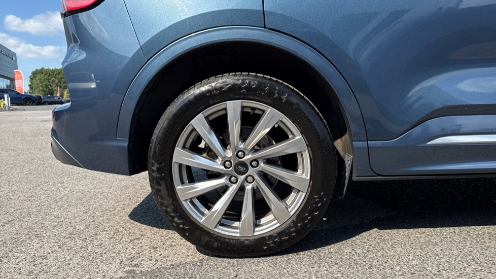 Ford Kuga 2.5 FHEV Vignale 5dr CVT Hybrid Estate - Image 8