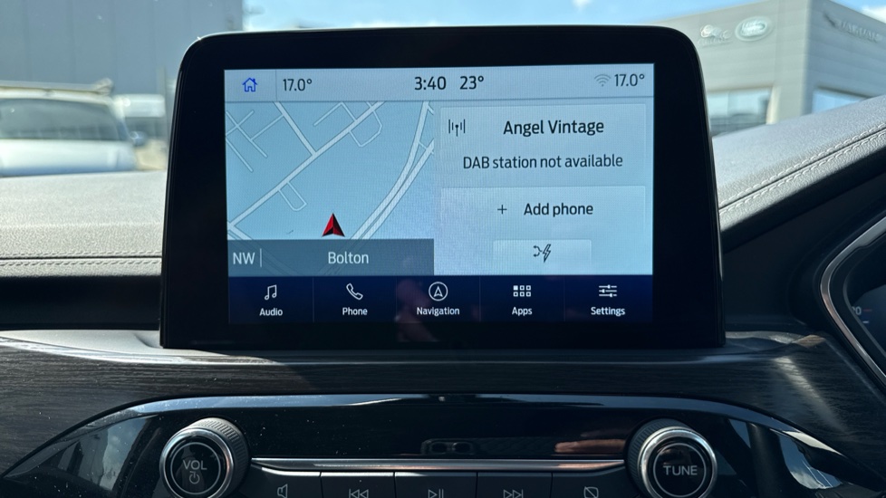 Ford Kuga 2.5 FHEV Vignale 5dr CVT Hybrid Estate - Image 31