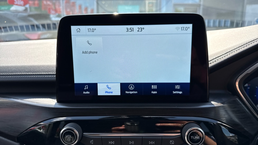 Ford Kuga 2.5 FHEV Vignale 5dr CVT Hybrid Estate - Image 33