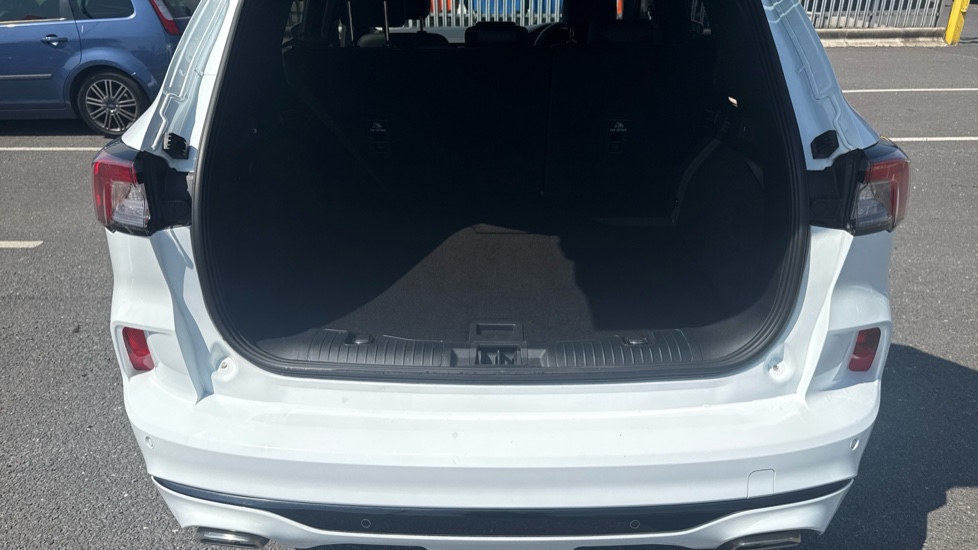 Ford Kuga 2.5 FHEV ST-Line X Edition 5dr CVT Hybrid Estate - Image 4