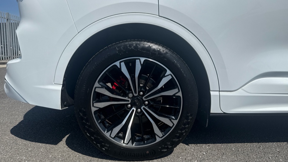Ford Kuga 2.5 FHEV ST-Line X Edition 5dr CVT Hybrid Estate - Image 7