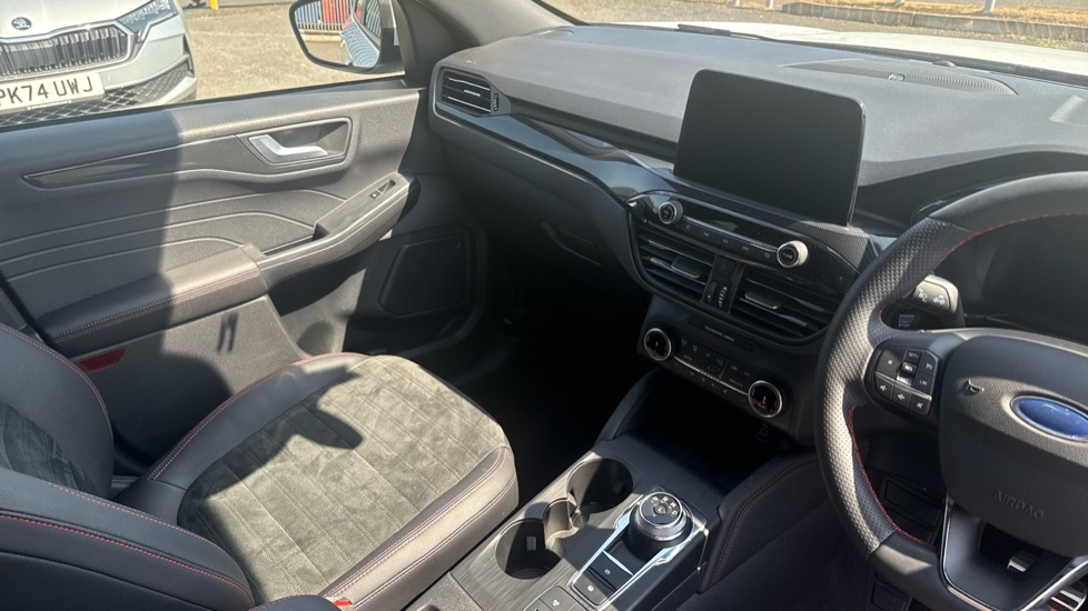 Ford Kuga 2.5 FHEV ST-Line X Edition 5dr CVT Hybrid Estate - Image 14