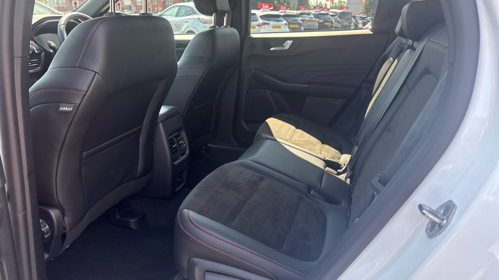 Ford Kuga 2.5 FHEV ST-Line X Edition 5dr CVT Hybrid Estate - Image 16