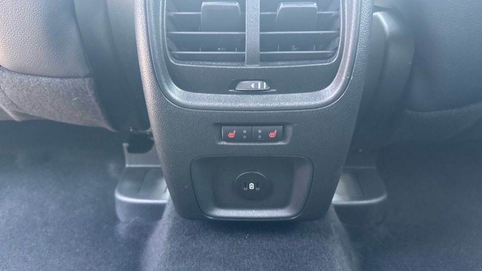 Ford Kuga 2.5 FHEV ST-Line X Edition 5dr CVT Hybrid Estate - Image 28