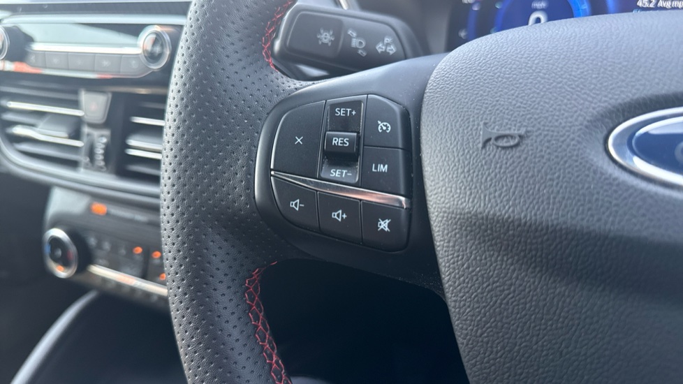 Ford Kuga 2.5 FHEV ST-Line X Edition 5dr CVT Hybrid Estate - Image 36