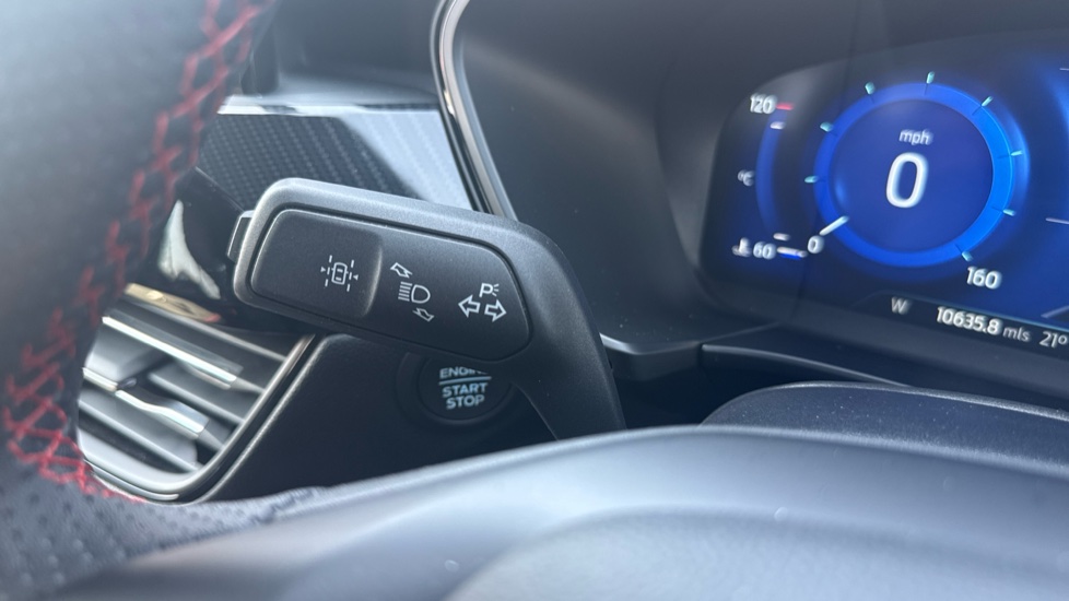 Ford Kuga 2.5 FHEV ST-Line X Edition 5dr CVT Hybrid Estate - Image 37