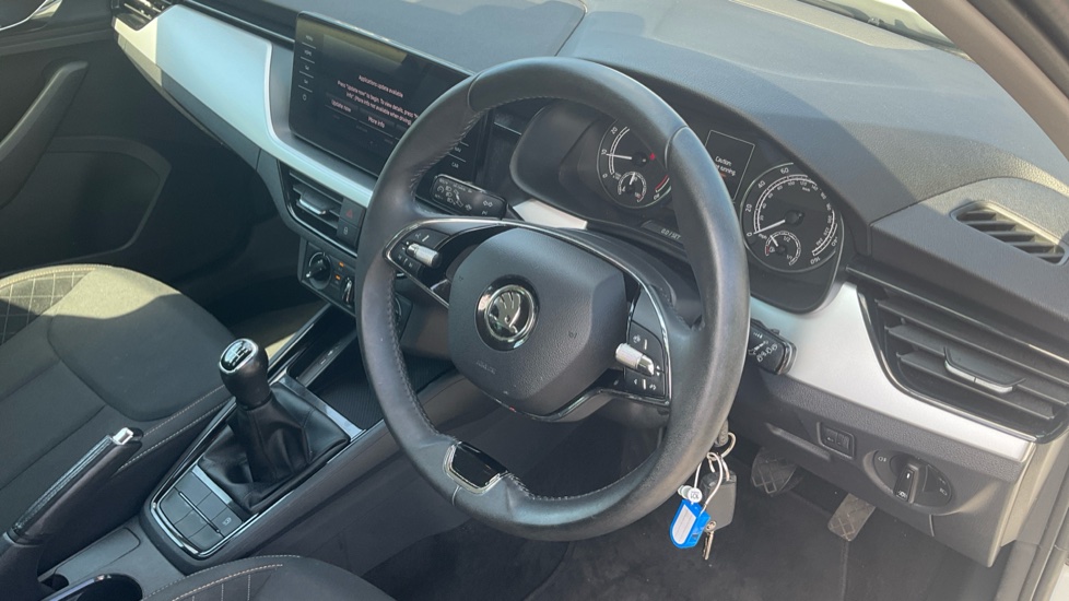 Skoda Kamiq 1.0 TSI 110 SE Drive 5dr Petrol Hatchback - Image 11