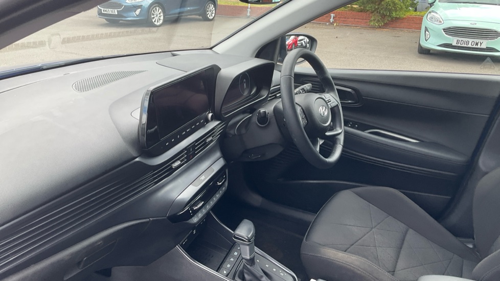 Hyundai BAYON 1.0 TGDi [120] 48V MHEV Premium 5dr DCT Petrol Hatchback - Image 9