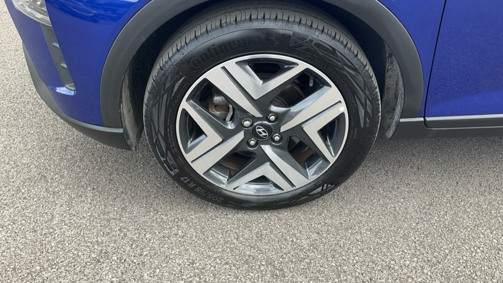Hyundai BAYON 1.0 TGDi [120] 48V MHEV Premium 5dr DCT Petrol Hatchback - Image 13