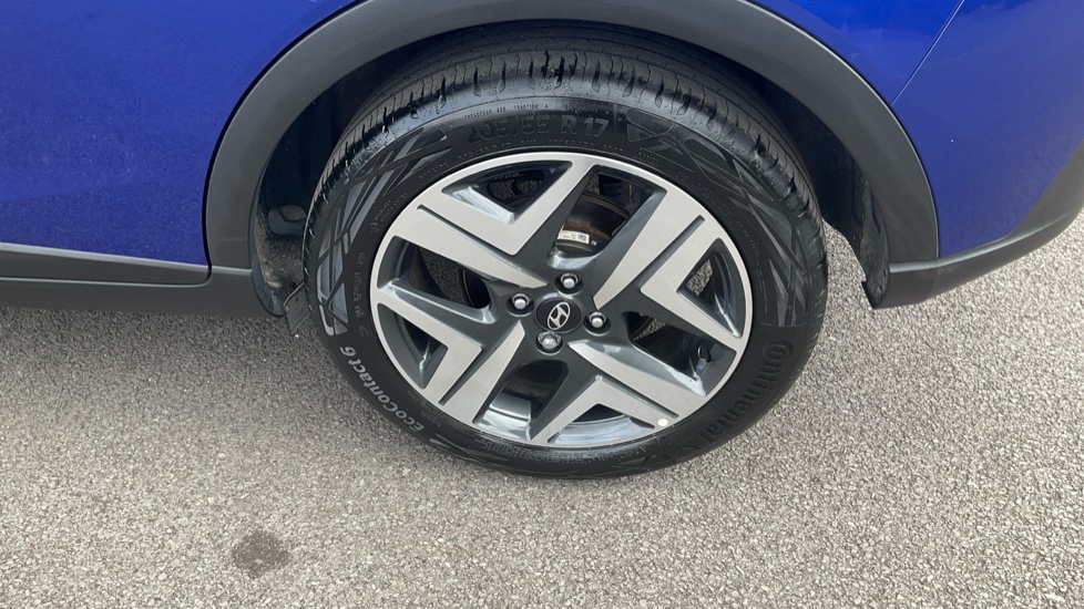 Hyundai BAYON 1.0 TGDi [120] 48V MHEV Premium 5dr DCT Petrol Hatchback - Image 14
