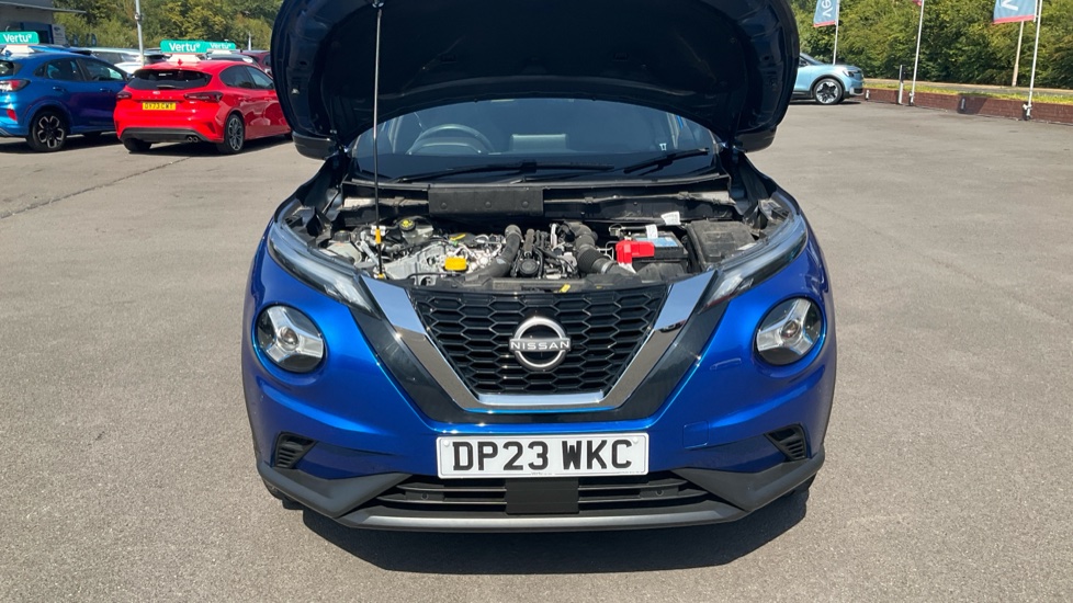 Nissan Juke 1.0 DiG-T 114 N-Connecta 5dr DCT Petrol Hatchback - Image 8