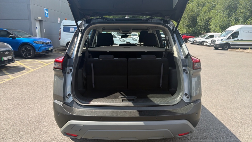 Nissan X-Trail 1.5 E-Power E-4orce 213 Acenta Prem 5dr 7 St Auto Hybrid Station Wagon - Image 4
