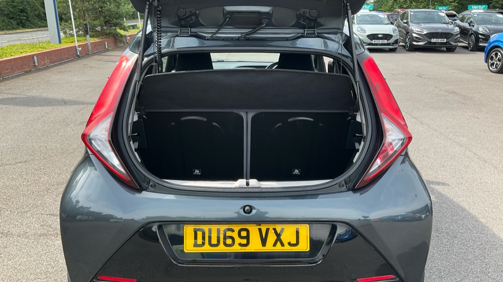 Toyota Aygo 1.0 VVT-i X-Trend 5dr Petrol Hatchback - Image 4