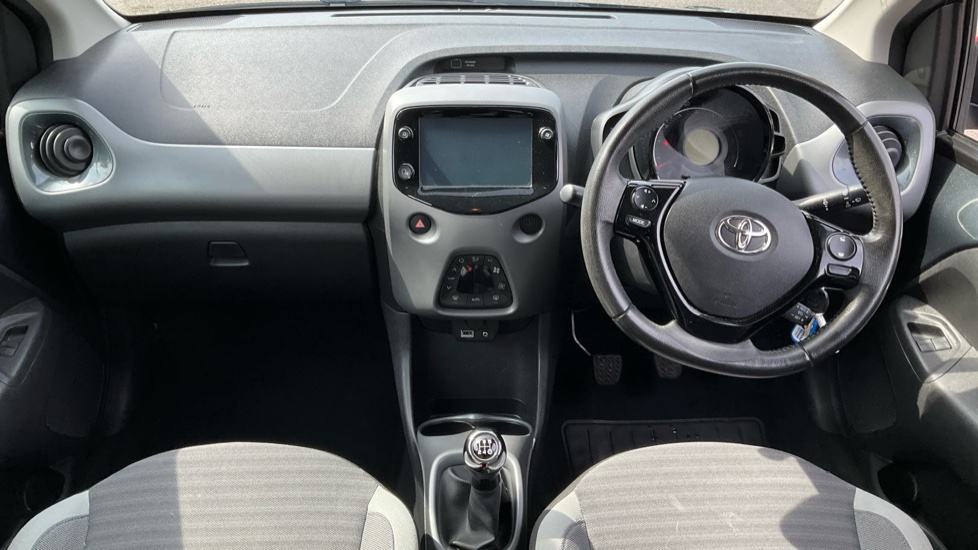 Toyota Aygo 1.0 VVT-i X-Trend 5dr Petrol Hatchback - Image 10