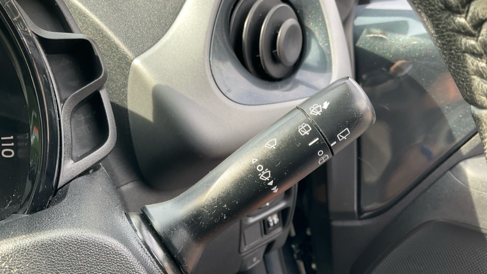 Toyota Aygo 1.0 VVT-i X-Trend 5dr Petrol Hatchback - Image 32