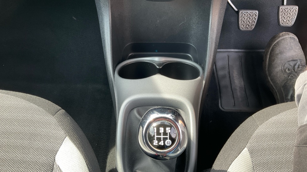 Toyota Aygo 1.0 VVT-i X-Trend 5dr Petrol Hatchback - Image 34